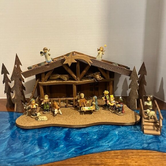 Hummel Other - 21 Piece M.J. Hummel Danbury Mint Miniature Children's Nativity Set